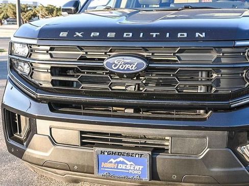 Certified 2025 Ford Expedition Max Active AWD/4WD image 5