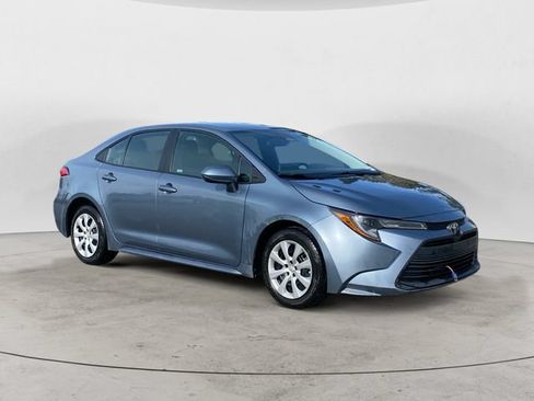 Used 2024 Toyota Corolla LE FWD image 3