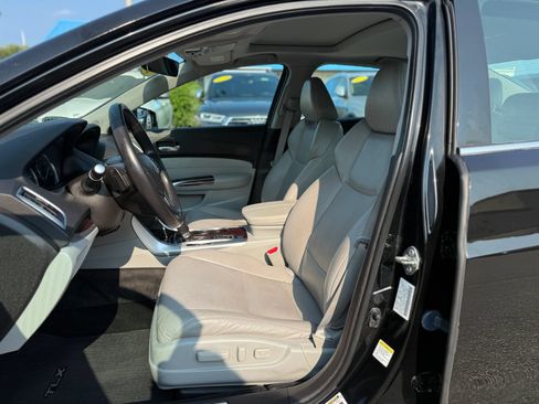 Used 2016 Acura TLX w/ Technology Package FWD image 14