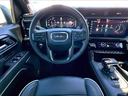 Used 2025 GMC Sierra 1500 AT4X image 6