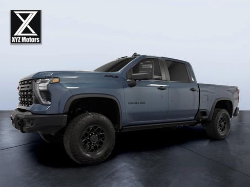 Used 2024 Chevrolet Silverado 2500 ZR2 w/ ZR2 Bison Edition image 2