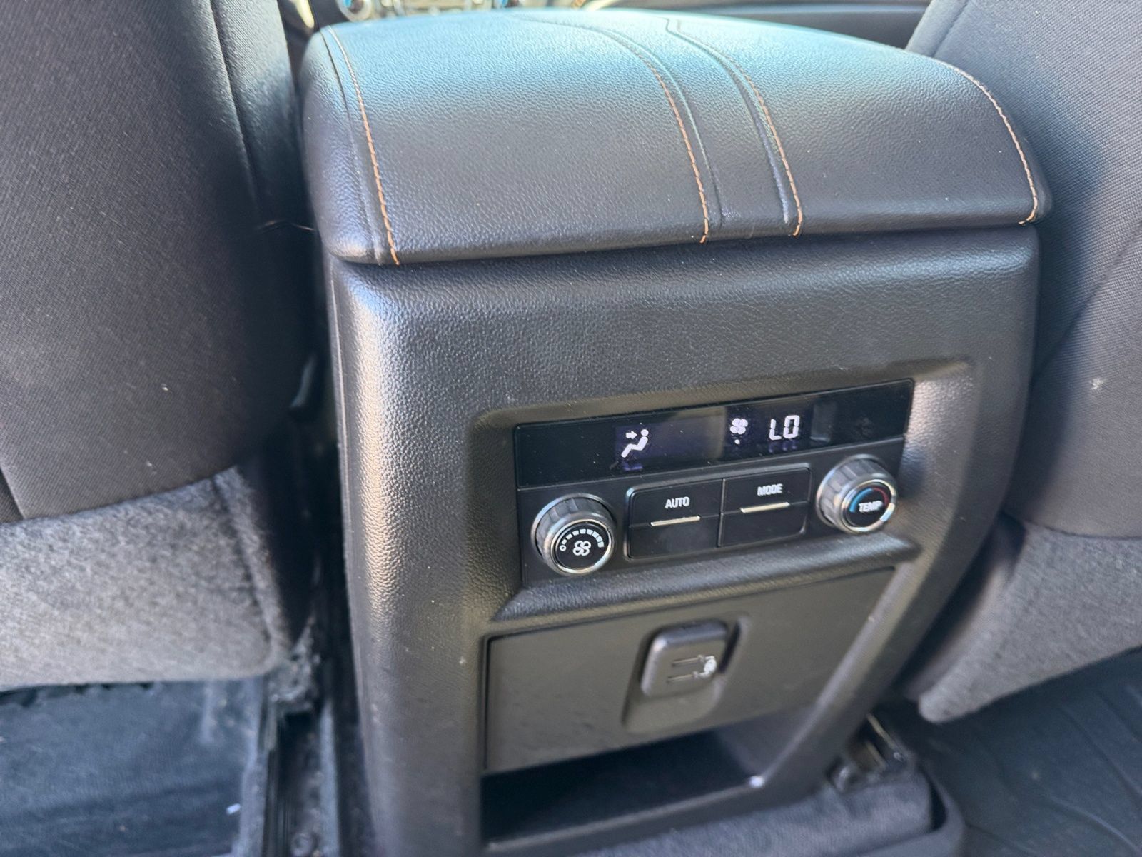 Used 2020 Chevrolet Traverse LS AWD/4WD image 27
