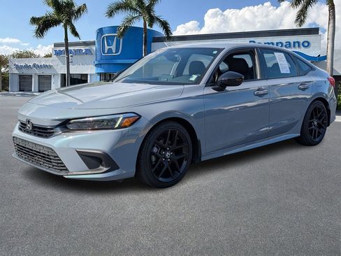 Used 2024 Honda Civic Sport image 3