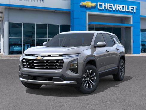 New 2026 Chevrolet Equinox LT image 6