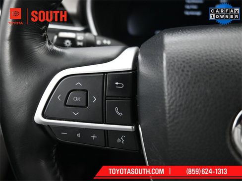Used 2023 Toyota Highlander Limited image 19