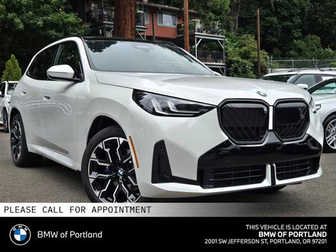 Used 2025 BMW X3 xDrive30i w/ Premium Package AWD/4WD image 1