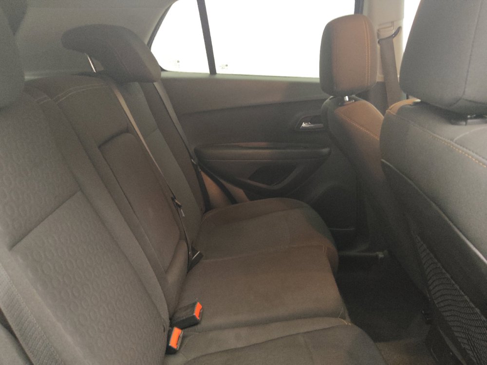 Used 2020 Chevrolet Trax LS w/ Tint and Cruise Package FWD image 19