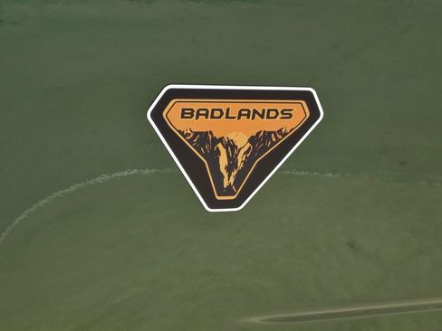 Certified 2025 Ford Bronco Sport Badlands image 38