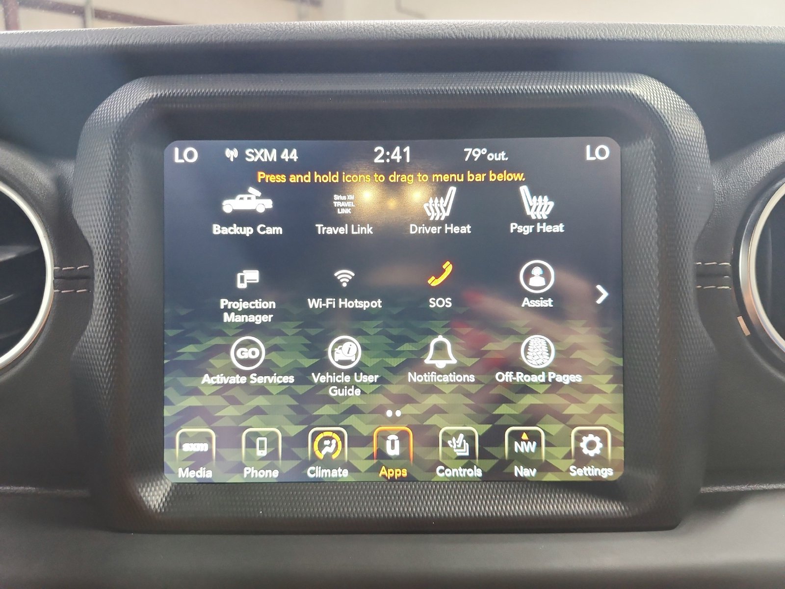 Used 2020 Jeep Gladiator Overland AWD/4WD image 16