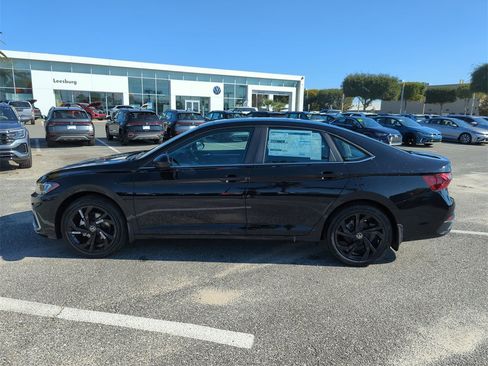 New 2026 Volkswagen Jetta SE image 9