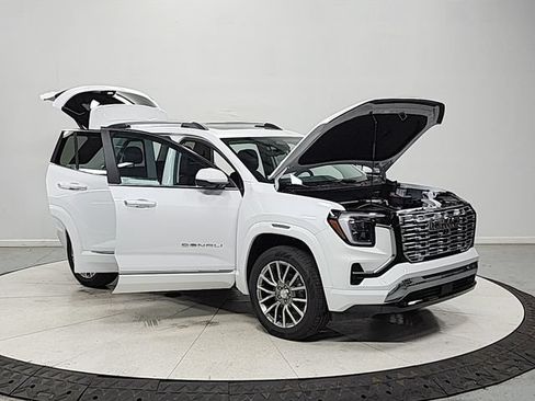 New 2026 GMC Terrain Denali AWD/4WD image 9