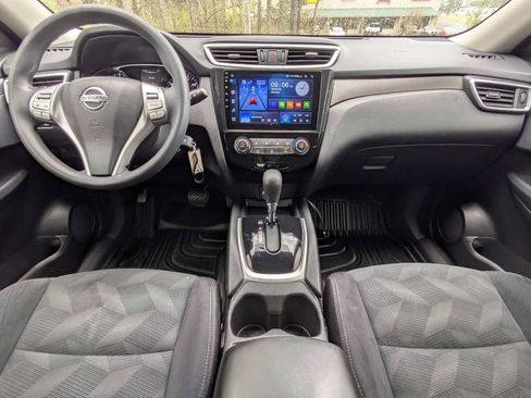 Used 2015 Nissan Rogue S image 14