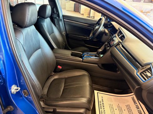 Used 2017 Honda Civic EX-L image 18