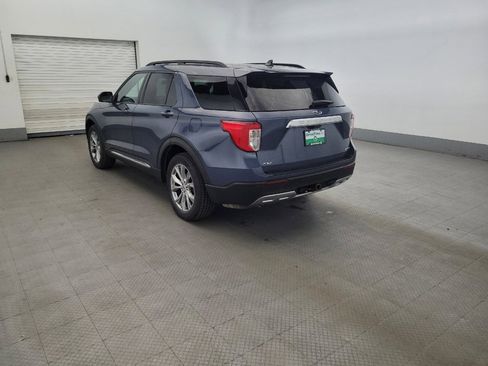 Used 2021 Ford Explorer XLT w/ Equipment Group 202A AWD/4WD image 5