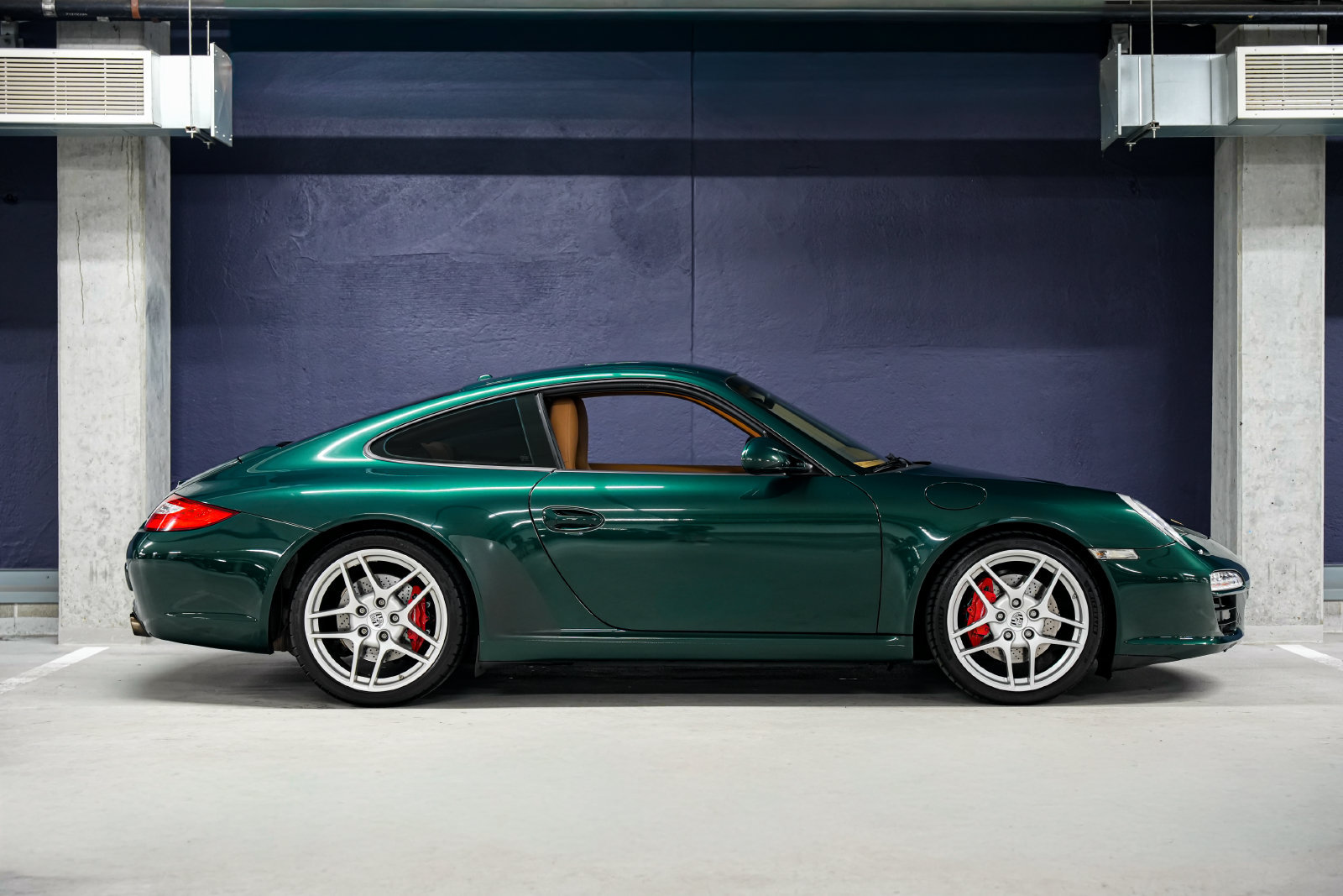 Used 2009 Porsche 911 Carrera S RWD image 3
