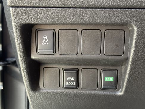 Used 2019 Nissan Rogue Sport S AWD/4WD image 25