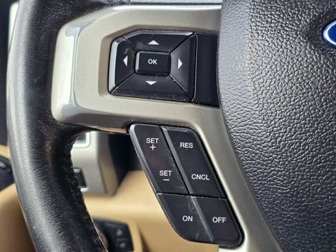 Used 2019 Ford F250 Lariat w/ Lariat Value Package image 30