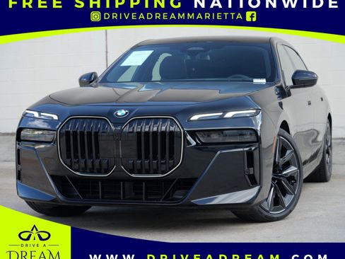 Used 2025 BMW 740i w/ Premium Package RWD image 1