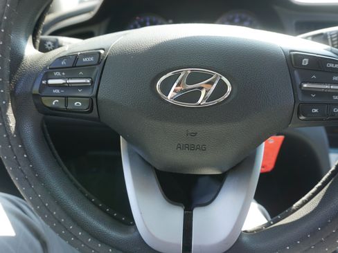 Used 2020 Hyundai Elantra SEL w/ Cargo Package (C1) FWD image 8