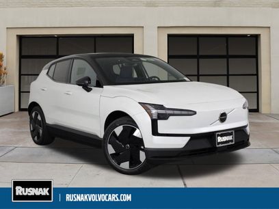 New 2025 Volvo EX30 Plus w/ Protection Package Premier