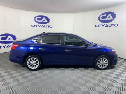Used 2019 Nissan Sentra SV FWD image 2