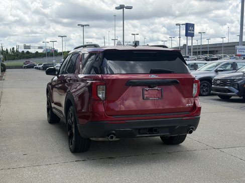 Used 2023 Ford Explorer ST-Line w/ Class IV Trailer Tow Package AWD/4WD image 6