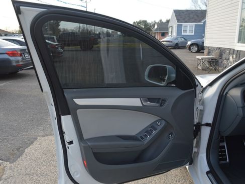 Used 2013 Audi A4 2.0T Premium image 22