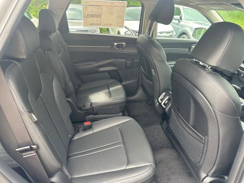 New 2025 Kia Sorento EX w/ Panoramic Sunroof Package image 15