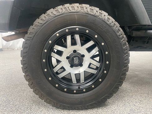 Used 2013 Jeep Wrangler Sport image 27