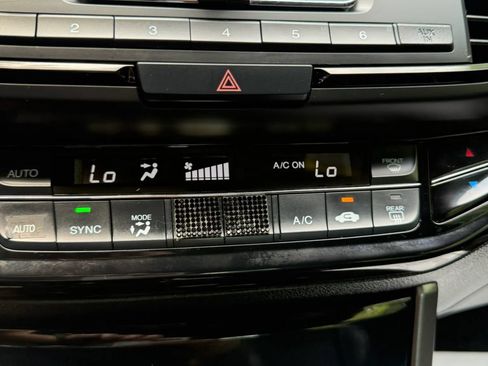 Used 2017 Honda Accord Sport image 19