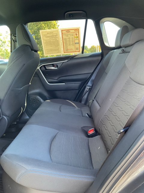 Used 2025 Toyota RAV4 SE AWD/4WD image 17