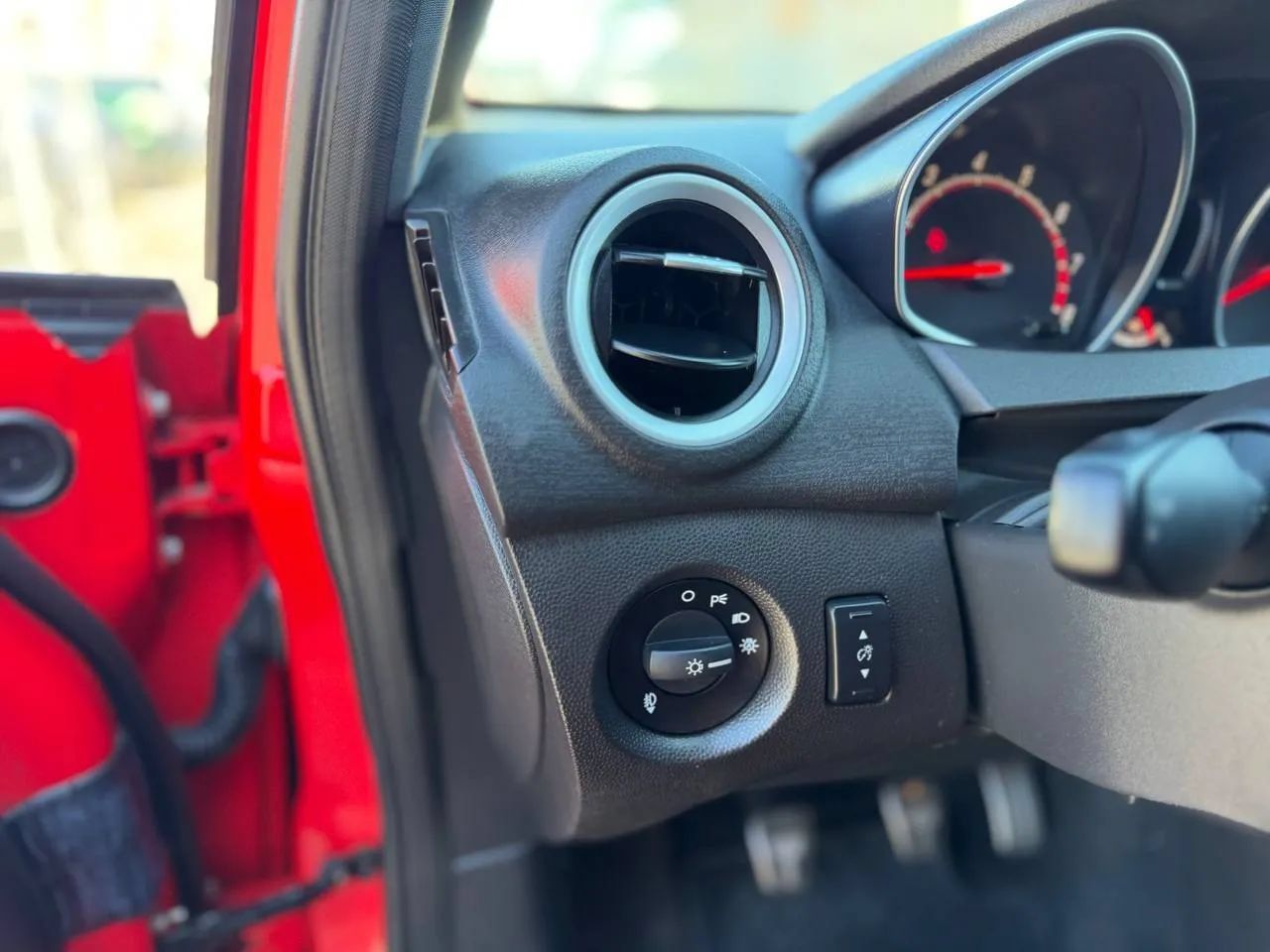 Used 2015 Ford Fiesta ST w/ ST Recaro Package FWD image 41