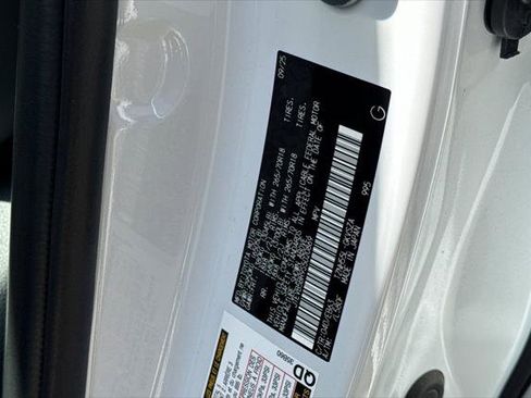 Certified 2025 Toyota 4Runner Trailhunter image 36