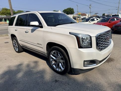 Used 2019 GMC Yukon Denali w/ Denali Ultimate Package RWD image 3