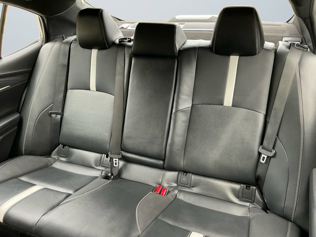 Used 2025 Toyota Camry SE FWD image 14