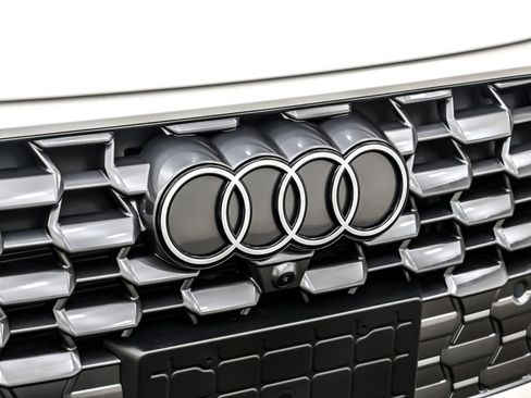 New 2025 Audi Q5 Premium image 13