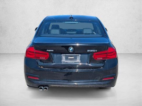 Used 2018 BMW 330i xDrive 330i xDrive image 6