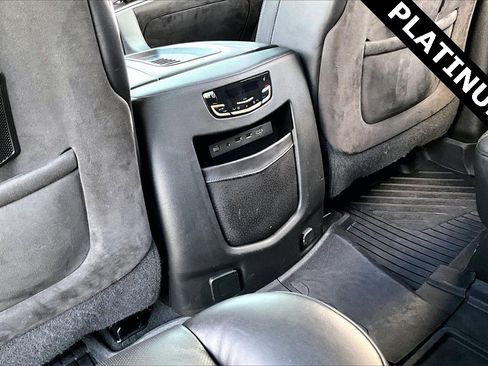 Used 2019 Cadillac Escalade Platinum image 25