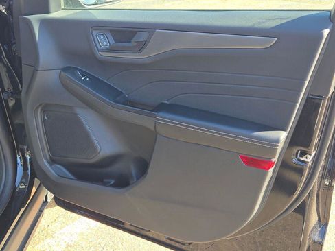 Used 2025 Ford Escape Active image 6