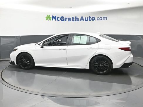 Used 2025 Toyota Camry SE FWD image 25