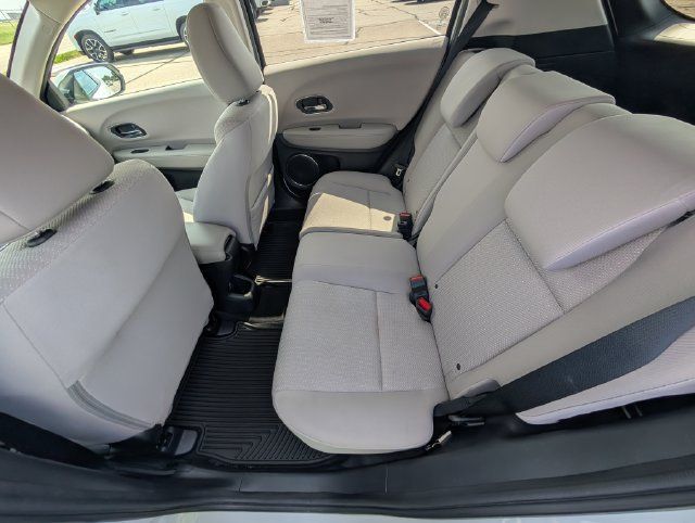 Used 2018 Honda HR-V EX image 12