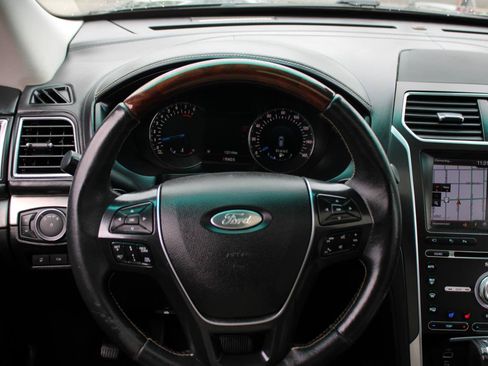 Used 2016 Ford Explorer Platinum AWD/4WD image 8