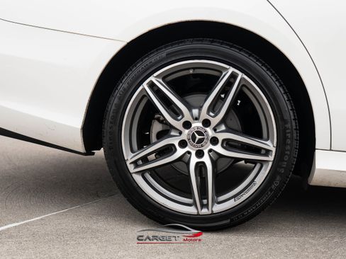 Used 2018 Mercedes-Benz E 300 4MATIC w/ Premium 1 Package image 11