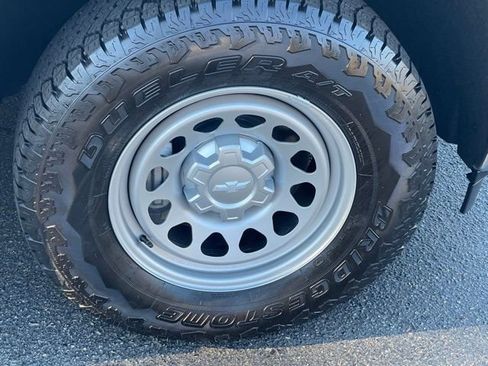 New 2025 Chevrolet Silverado 1500 W/T w/ WT Value Package image 26