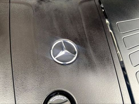 Used 2025 Mercedes-Benz C 300 4MATIC Sedan image 29