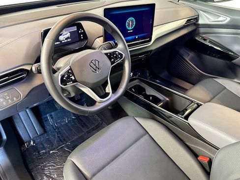 Used 2024 Volkswagen ID.4 Pro S image 9