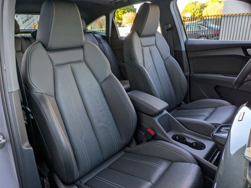 Used 2023 Audi Q4 e-tron Premium image 28