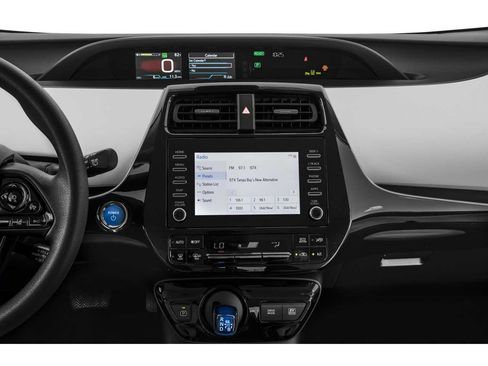 Used 2022 Toyota Prius XLE image 7