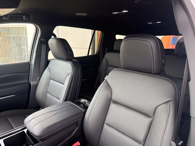 New 2026 Chevrolet Traverse LT w/ Driver Confidence Package AWD/4WD image 14