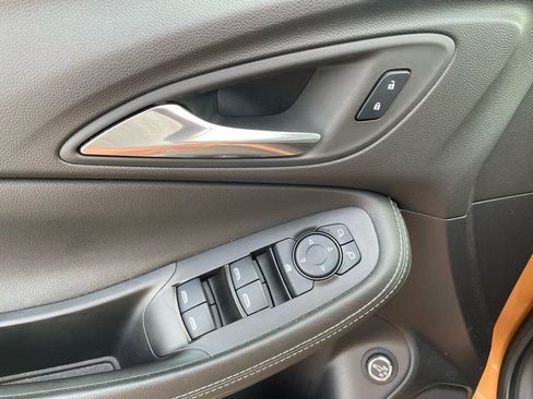 Used 2025 Buick Encore GX Preferred w/ Advanced Technology Package image 11